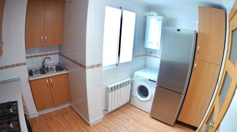 Foto 2 de Apartamento de alquiler en Calle la Roda, El Pilar, Albacete Capital