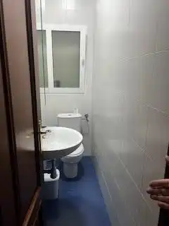 Baño de Piso en venta en Granada con Calefacción, Terraza y Balcón