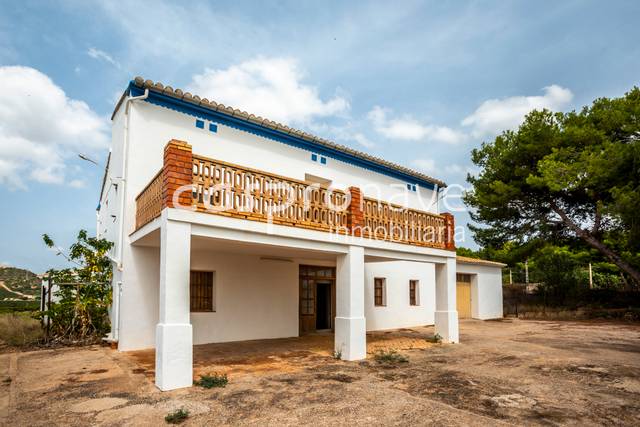Casa-chalet en Venta en Partida Benadresa en Ciutat del Transport - La Salera