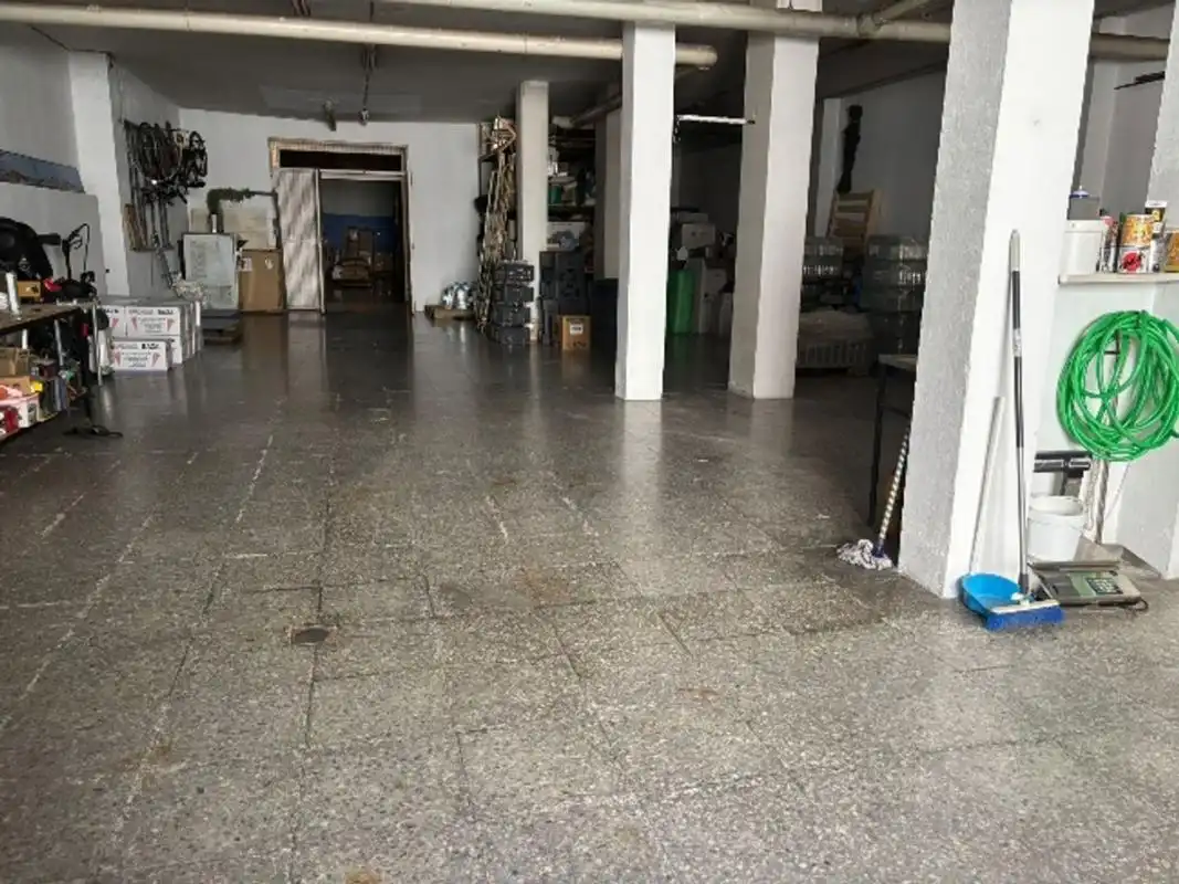 Gewerbefläche zum Verkauf in Av. Juan Sebastián Elcano, imagen 6
