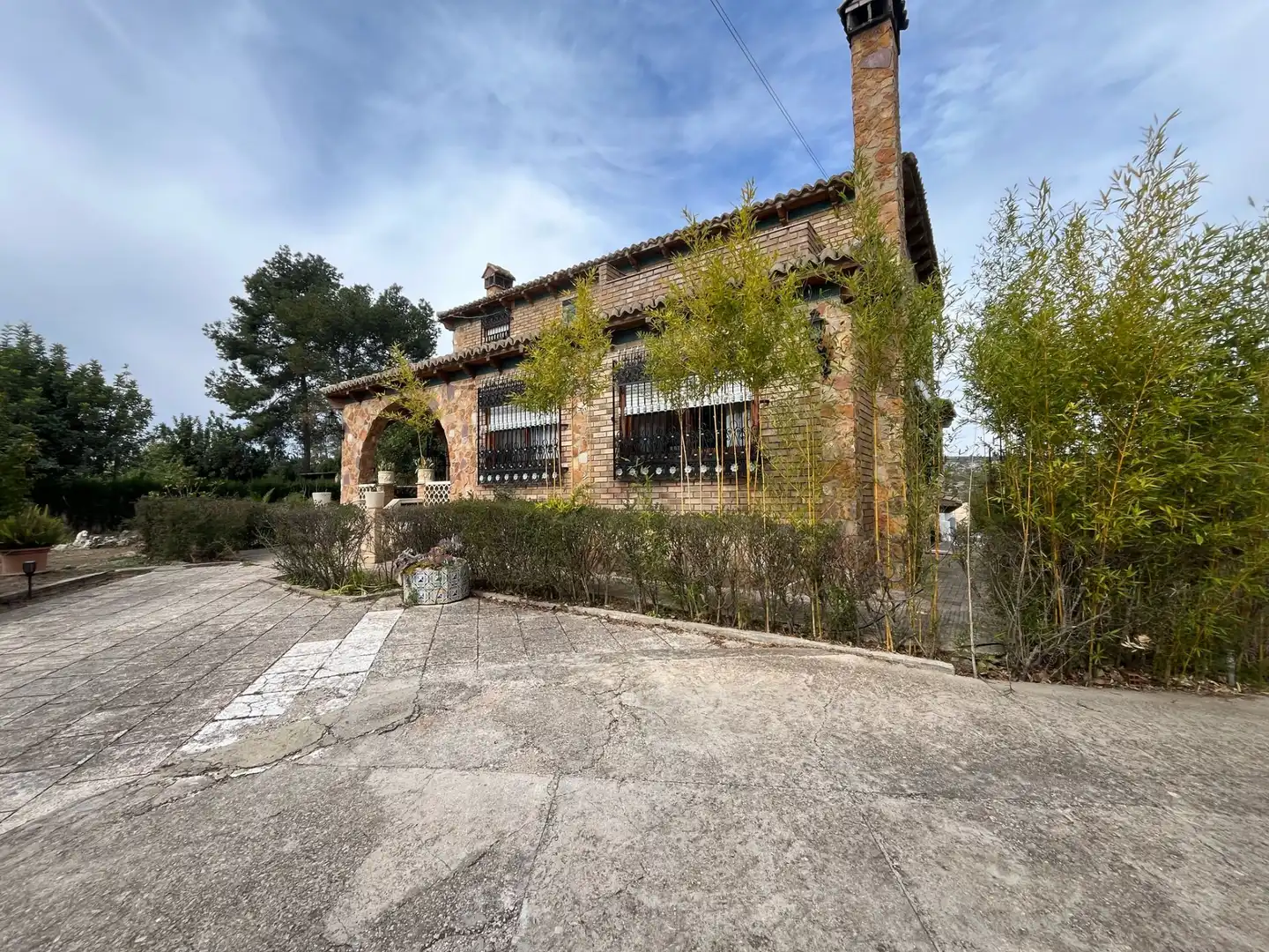 Vista exterior de Casa o chalet en venta en Macastre con Aire acondicionado, Jardín privado y Terraza
