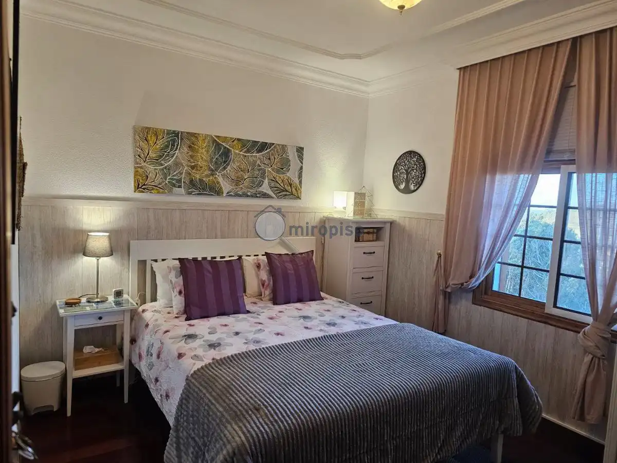 Bedroom of Flat for share in El Rosario  with Terrace