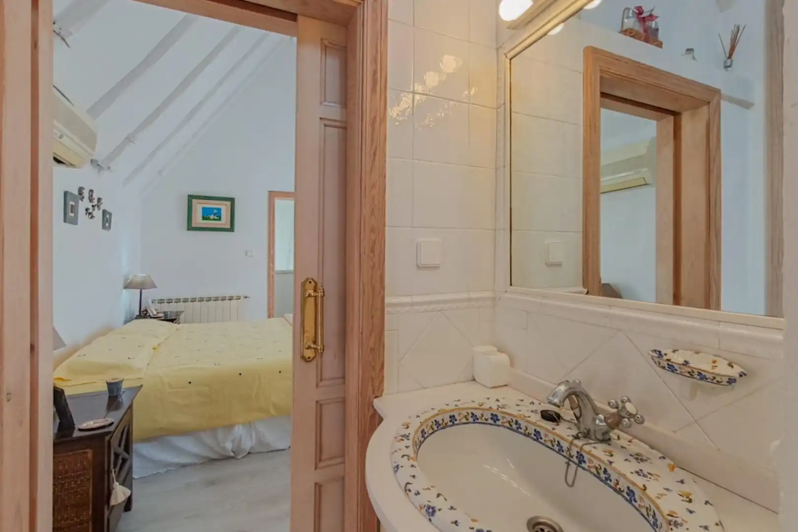 Badezimmer von Haus oder Chalet zum Verkauf in Torrelodones mit Heizung, Privatgarten und Terrasse