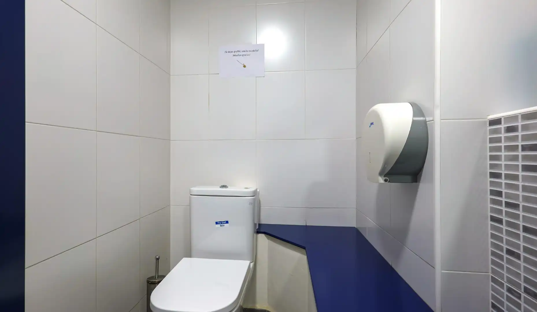 Bathroom of Office for rent in Alicante / Alacant
