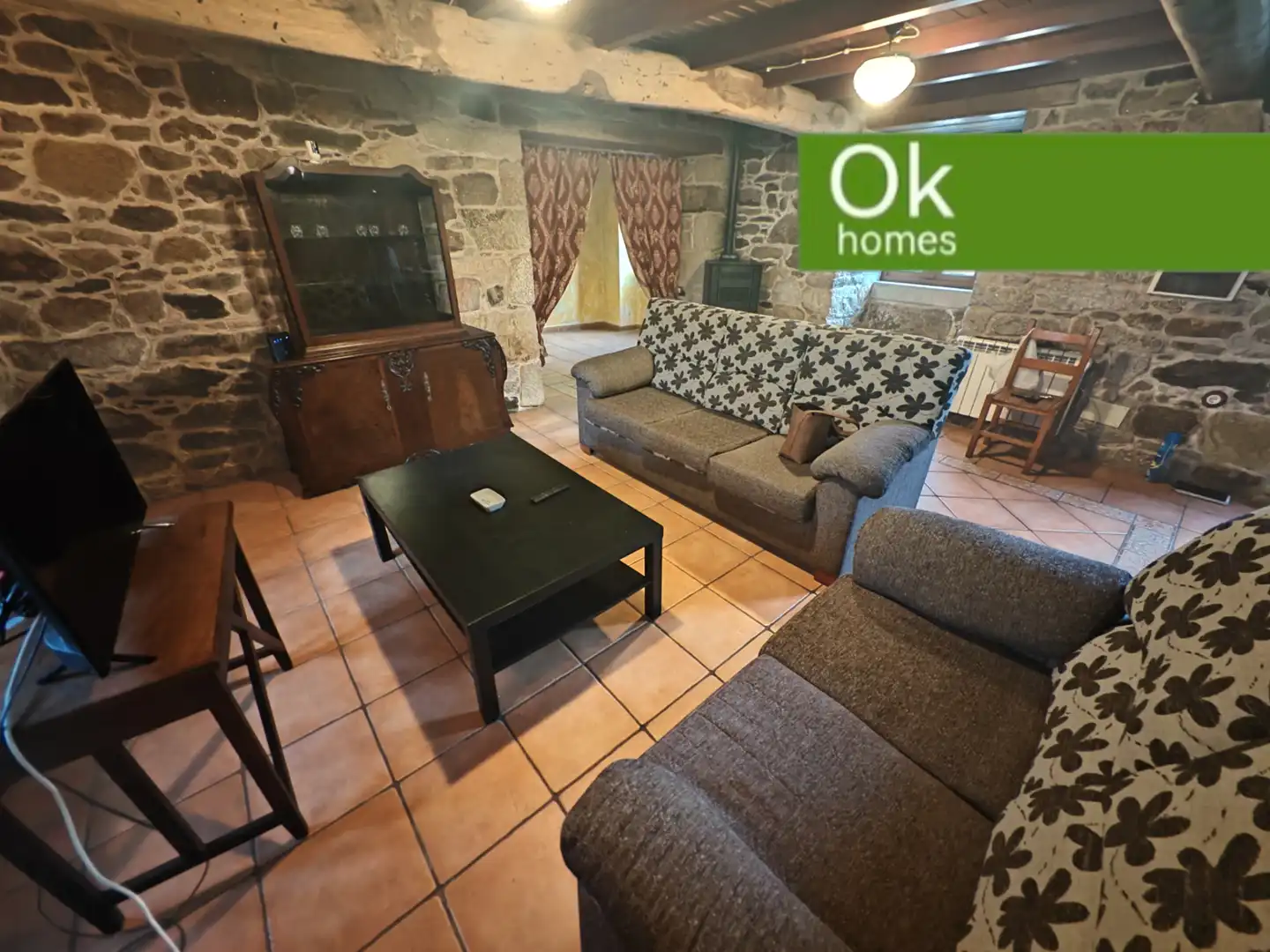 Wohnzimmer von Country house zum Verkauf in Guitiriz mit Heizung, Parkett und Abstellraum