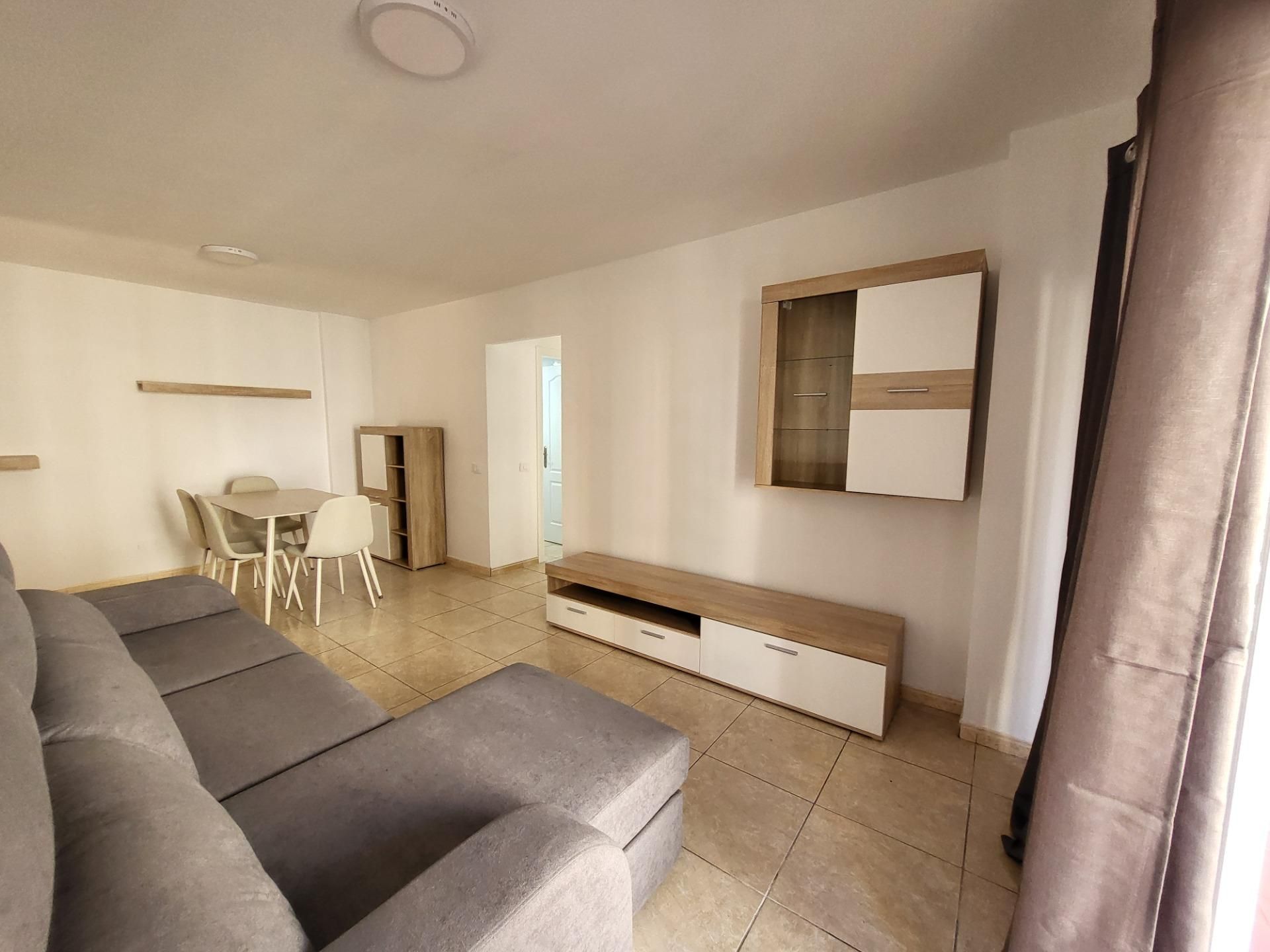 Living room of Apartment to rent in Arona  with Private garden, Terrace and Storage room