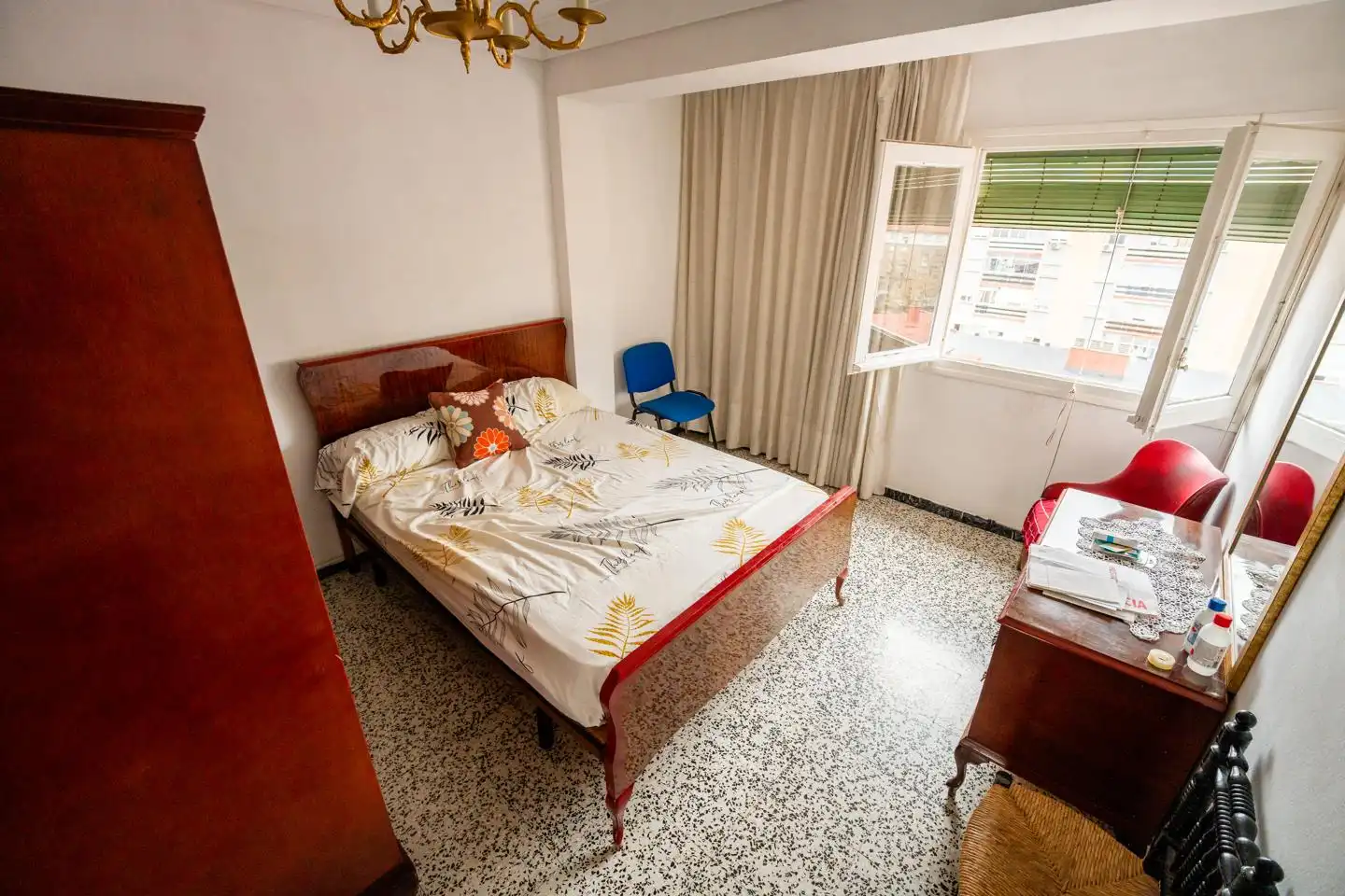 Bedroom of Flat for sale in Zaragoza  with Heating, Terrace and Balcony