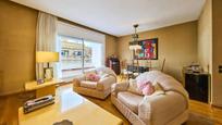 Living room of Duplex for sale in  Barcelona Capital  with Air Conditioner, Heating and Parquet flooring