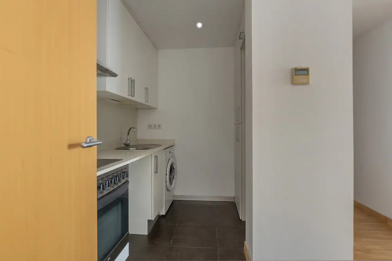 Cuina de Pis en venda en Barcelona amb Aire condicionat, Terrassa i Traster