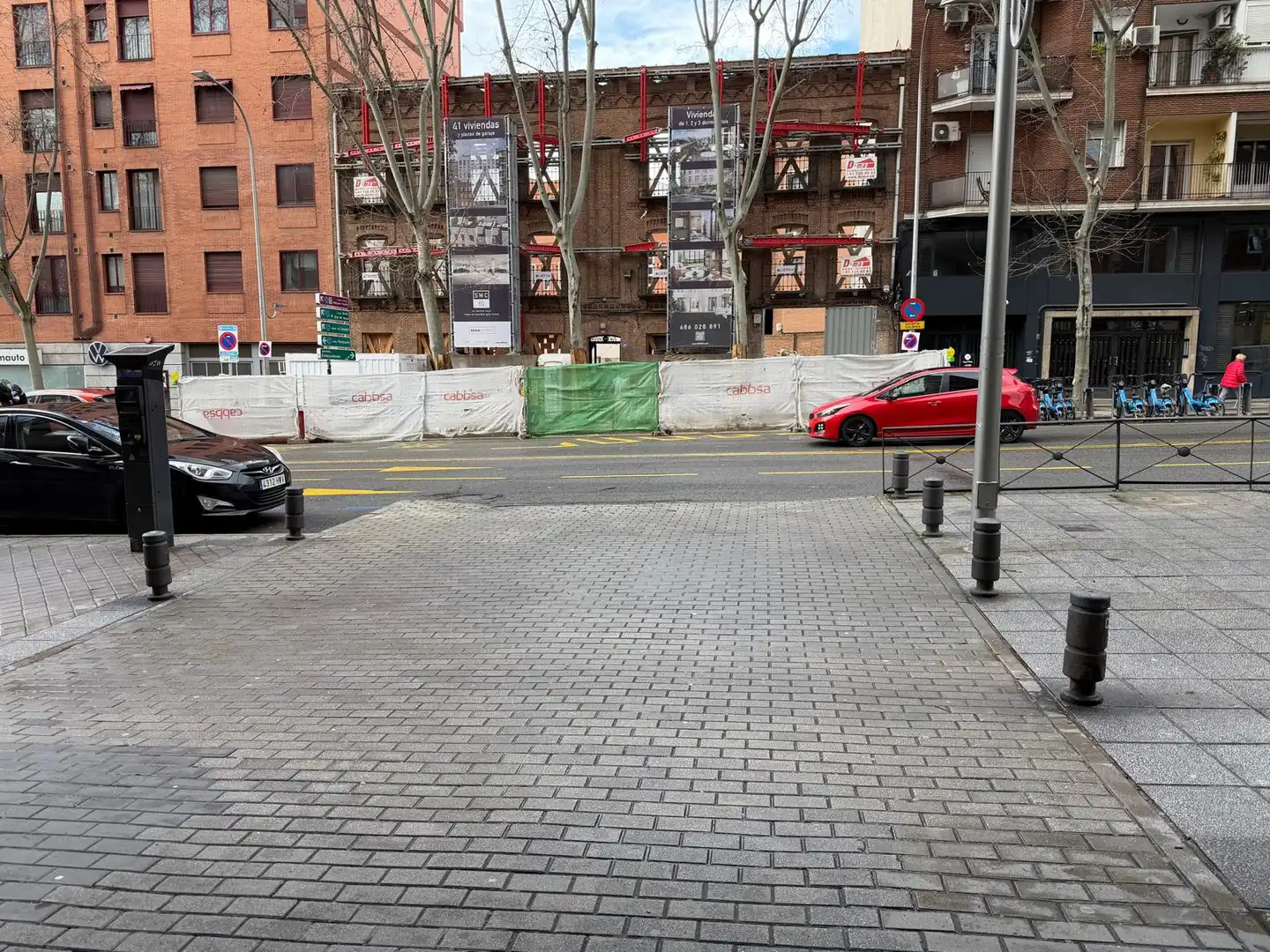 Exterior view of Garage for sale in Madrid