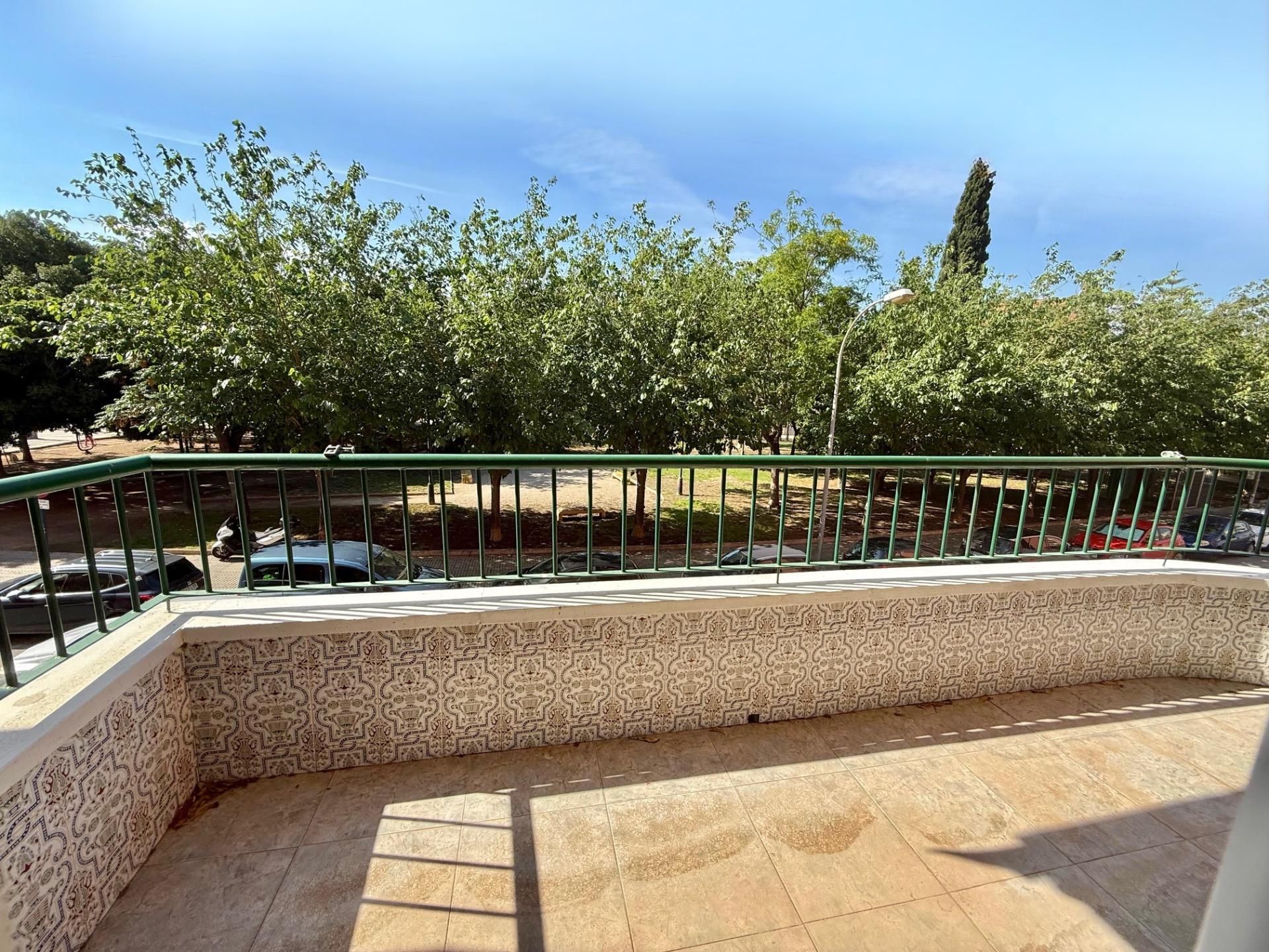 Jardí de Pis de lloguer en Orihuela amb Calefacció, Terrassa i Balcó