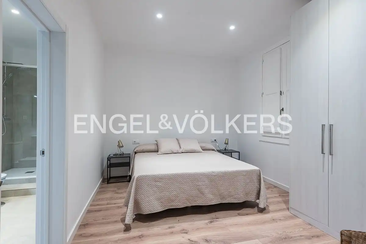 Flat with terrace to rent in Ciutat Vella, imagen 9