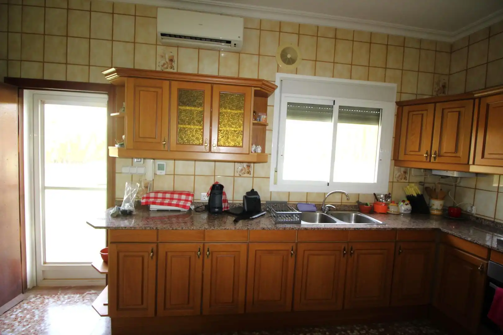 Cocina de Casa o chalet en venta en Alicante / Alacant con Aire acondicionado, Terraza y Piscina