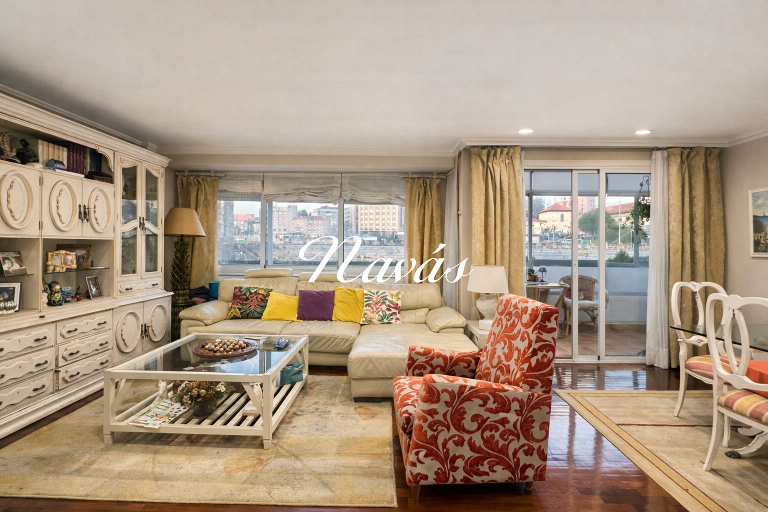 Sala de estar de Piso en venta en Vigo  con Calefacción, Terraza y Amueblado