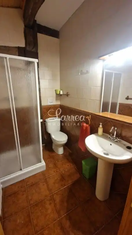 Baño de Finca rústica en venta en Zeanuri con Calefacción