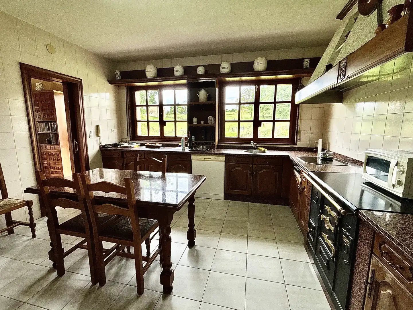 Kitchen of Houses for sale in Sariego  with Heating, Private garden and Parquet flooring