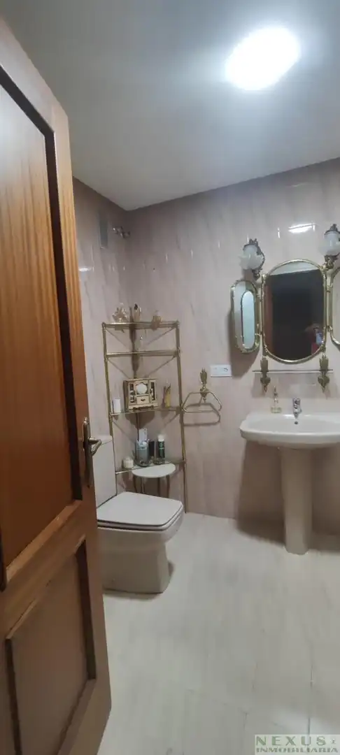 Bathroom of Flat for sale in Cáceres  with Air Conditioner, Heating and Terrace