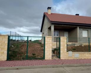 Single-family semi-detached for sale in Labajos  with Heating and Private garden