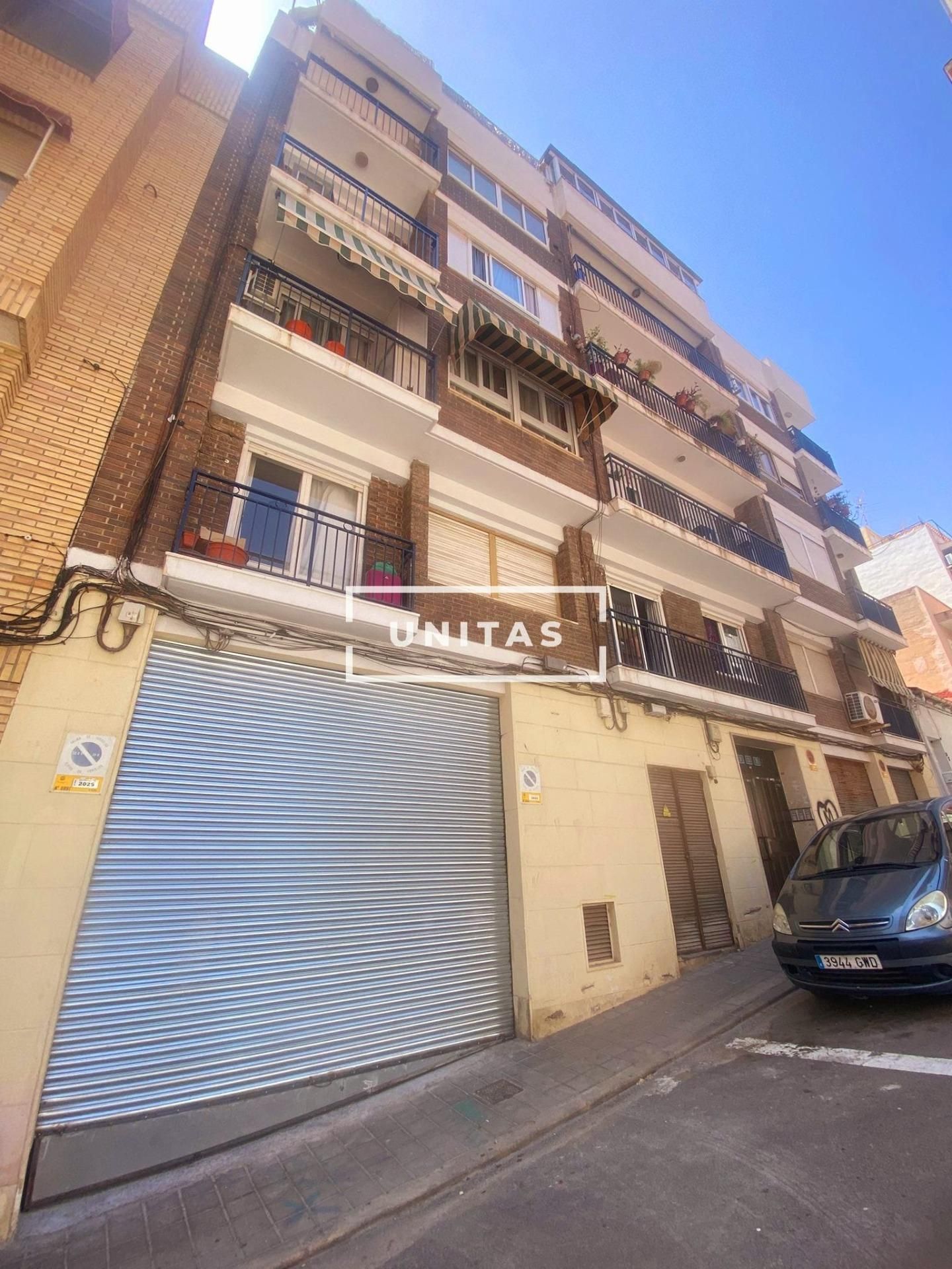 Local en venda a Calle TENIENTE LLORCA, Campoamor, Campoamor - Altozano