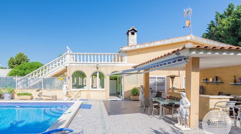 CHALET INDEPENDIENTE CON GRAN PARCELA URBANA, PISCINA Y POSIBLE SEGUNDA VIVIENDA, image 2