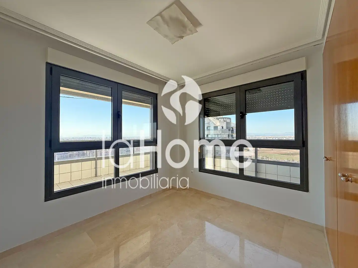 Piso de alquiler en Valencia con Aire acondicionado, Calefacción y Terraza