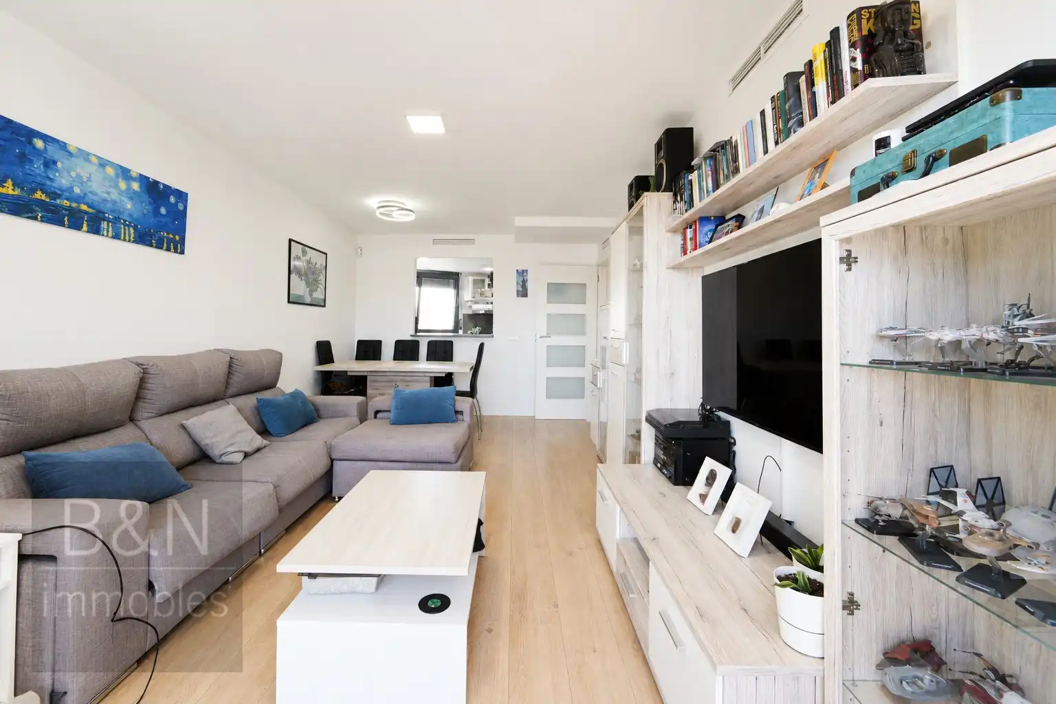 Sala de estar de Dúplex en venta en Terrassa con Aire acondicionado, Calefacción y Terraza