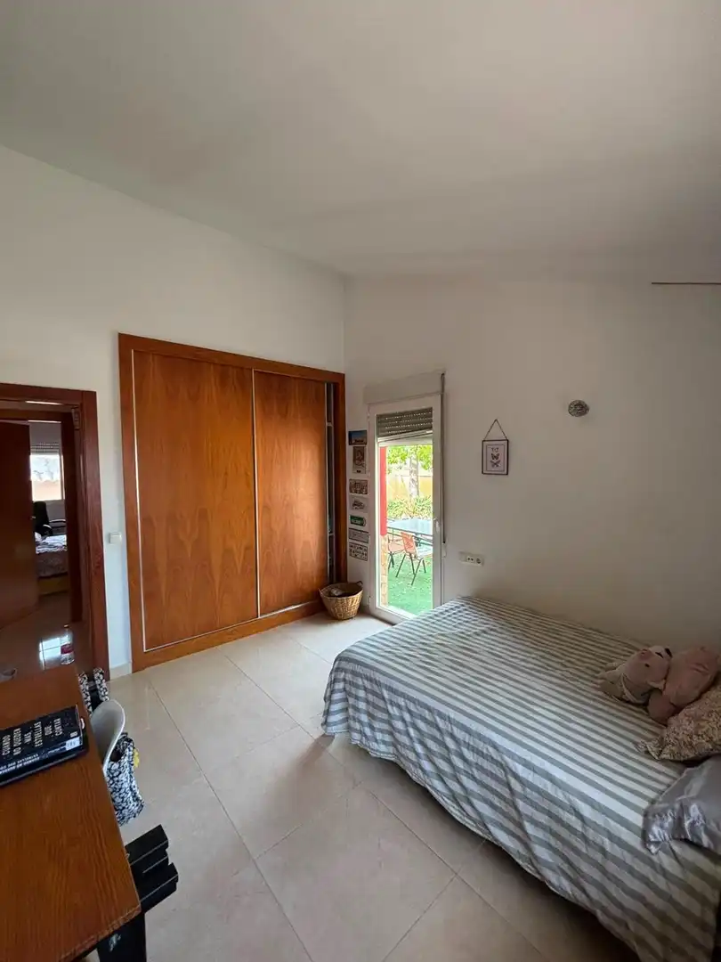 Dormitori de Casa o xalet en venda en Alguazas amb Aire condicionat, Jardí privat i Moblat