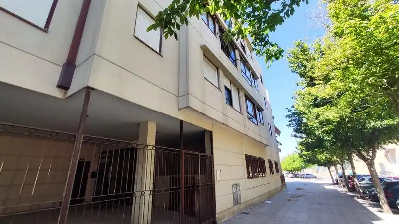 Wohnung zum Verkauf in C/ Asturias, Parque Europa - Los Pitufos