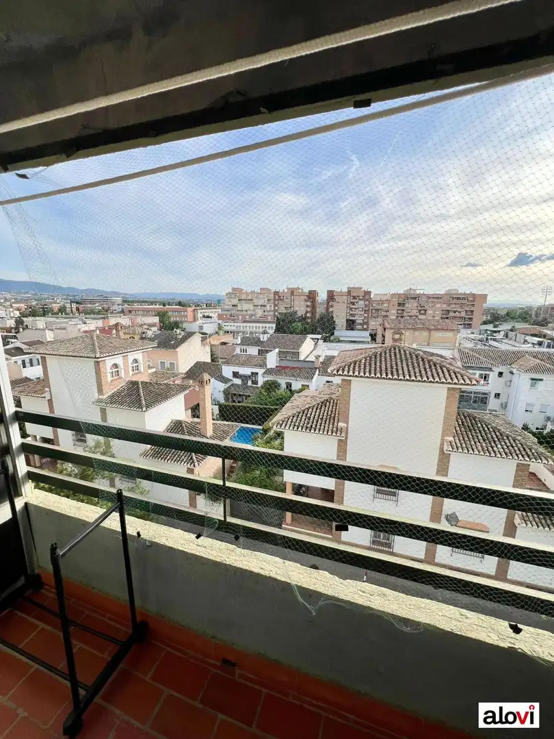 Exterior view of Flat for rent in  Granada Capital  with Air Conditioner, Heating and Private garden