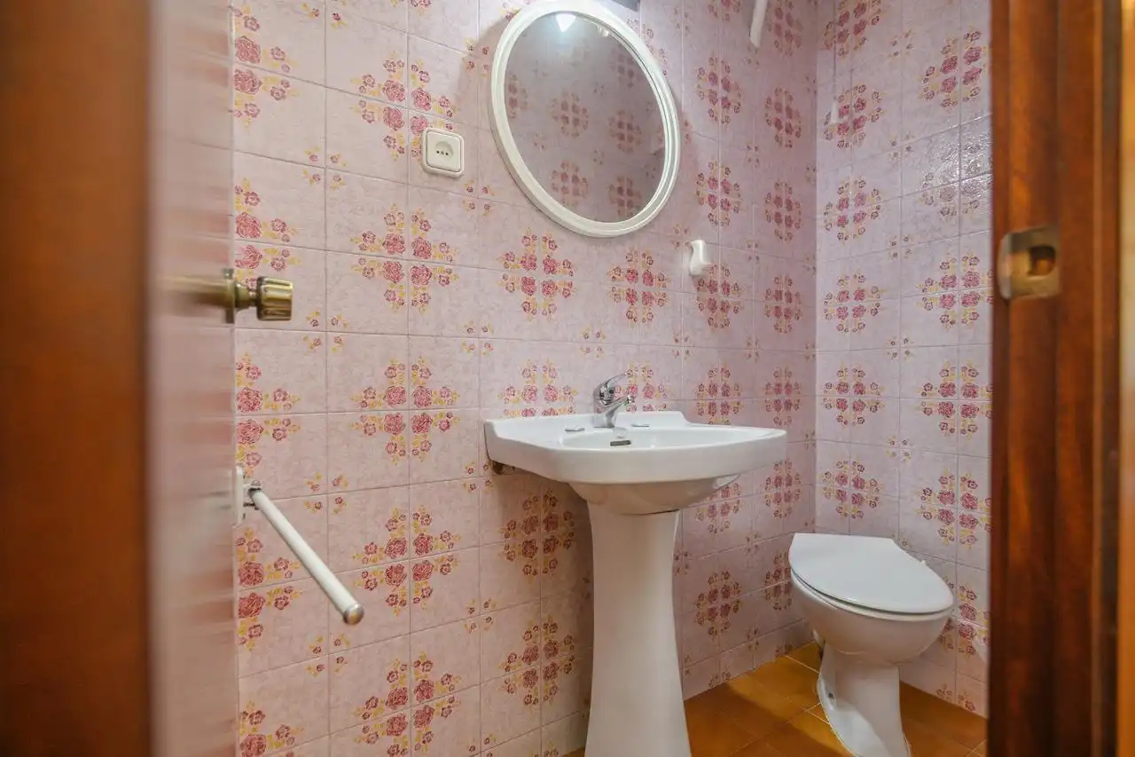 Badezimmer von Wohnung zum Verkauf in Manresa mit Heizung, Abstellraum und Balkon