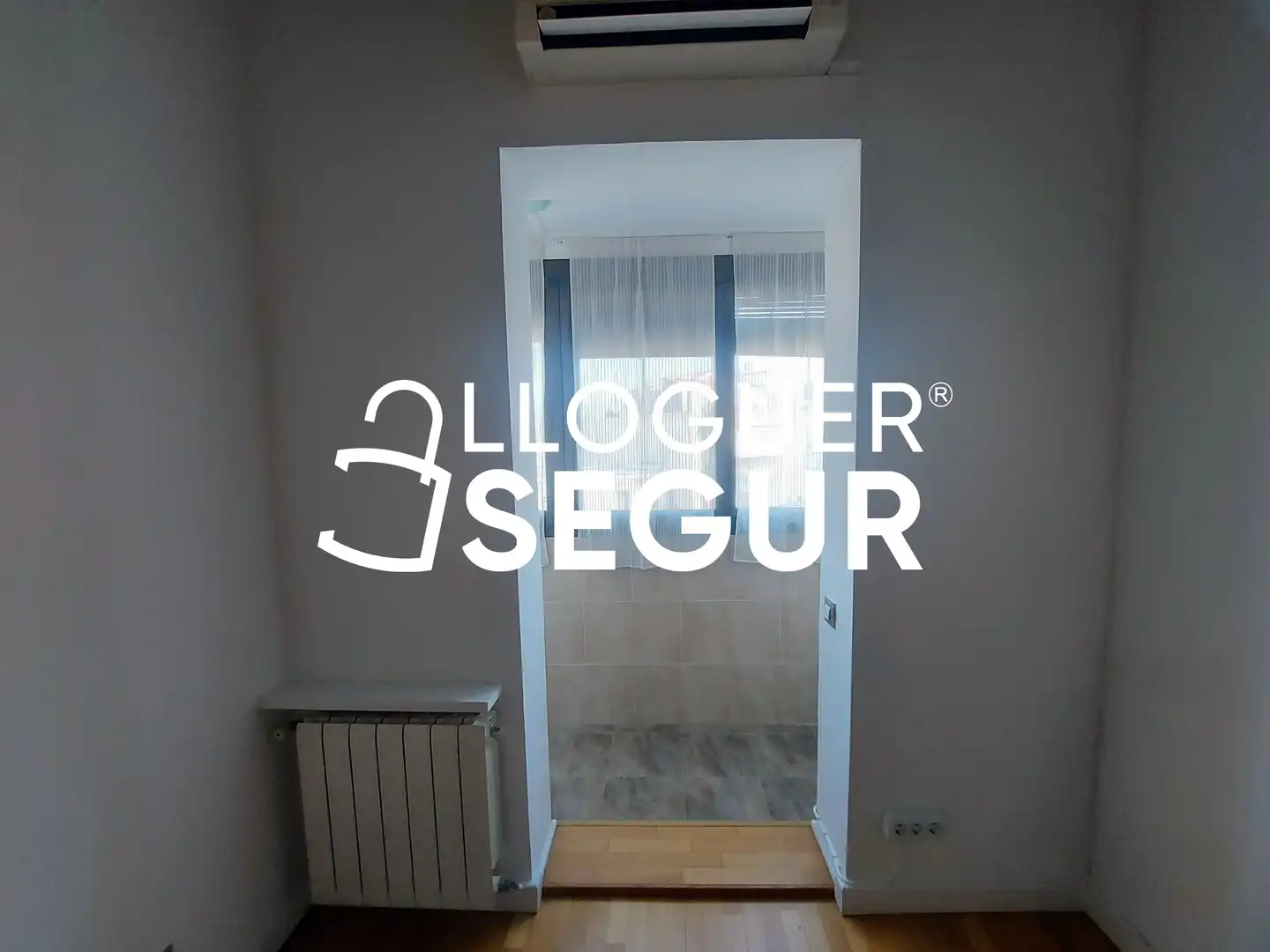 Bedroom of Flat for rent in Barcelona  with Air Conditioner, Heating and Furnished