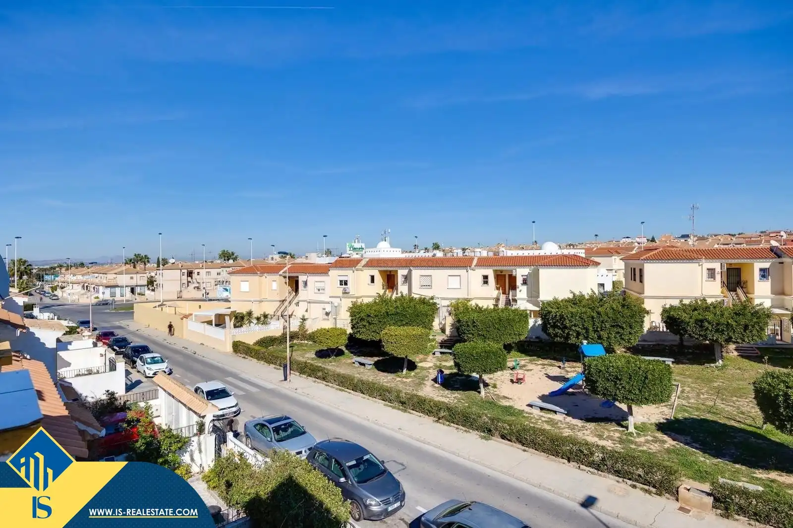 Vista exterior de Dúplex en venda en Torrevieja amb Terrassa, Moblat i Piscina comunitària