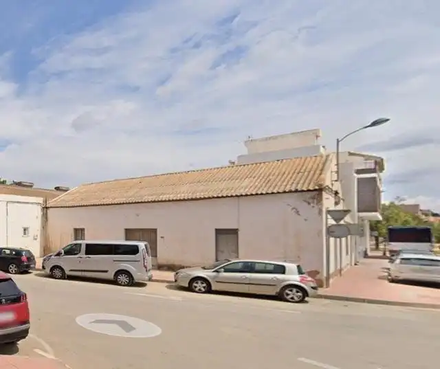Vista exterior de Nave industrial en venta en San Javier