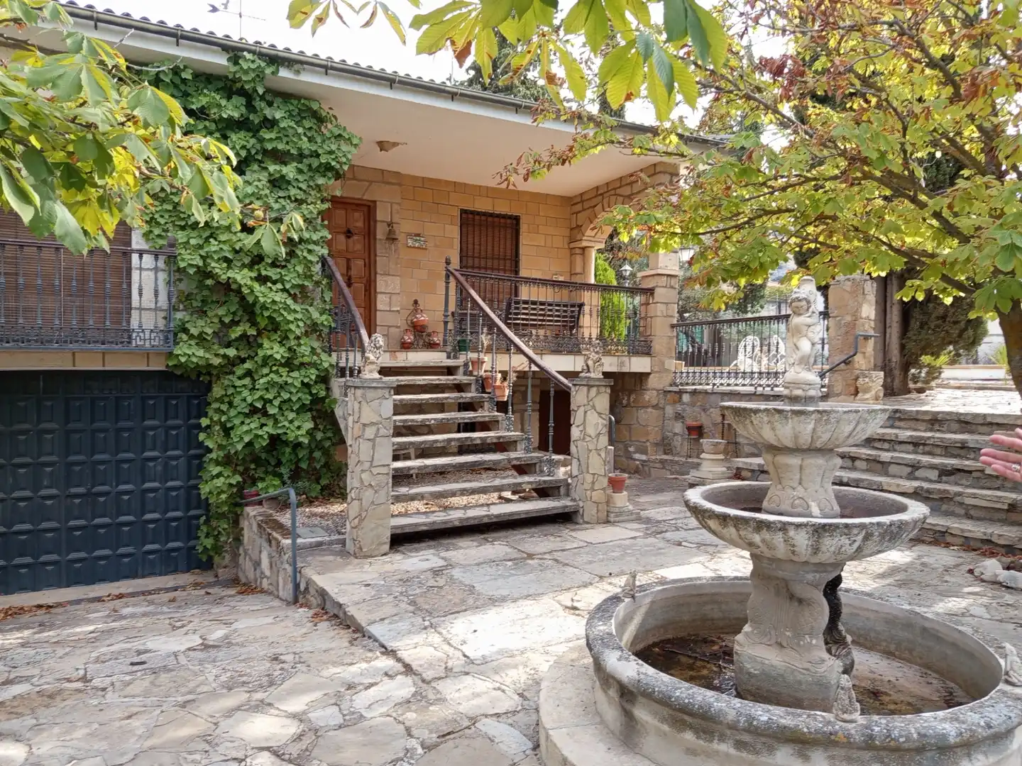 Vista exterior de Casa o xalet en venda en Mancha Real amb Calefacció, Jardí privat i Terrassa
