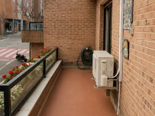 Chalet con jardín en venta en Avenida Argentina 10, imagen 17