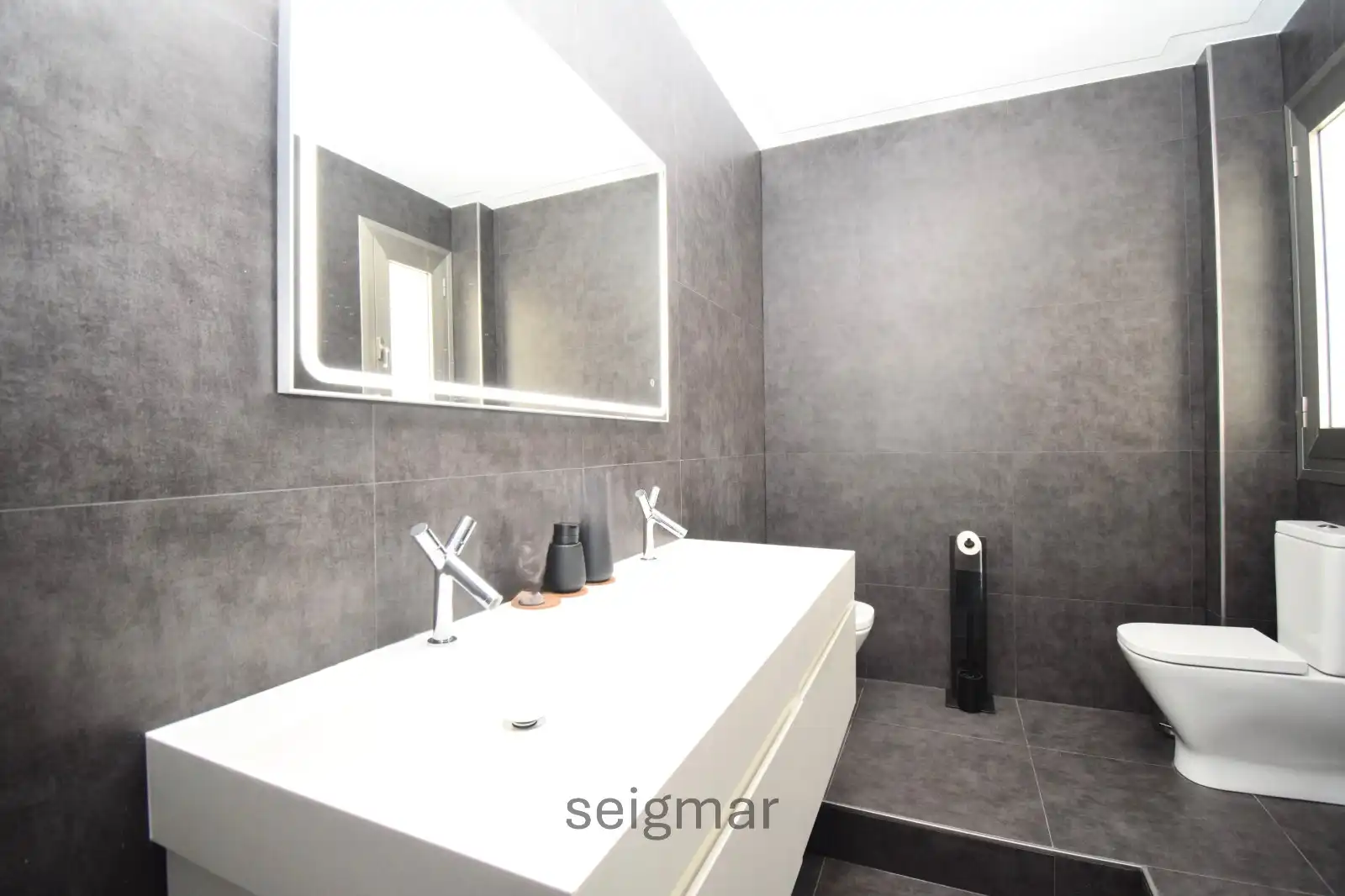 Houses for sale in Pueblo Acantilado - Lanuza