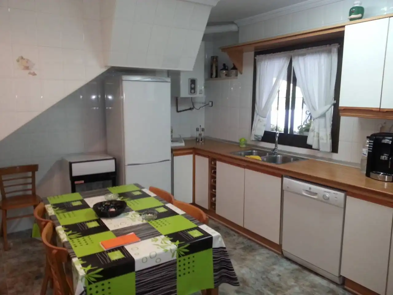 Cuina de Casa o xalet en venda en Subirats amb Terrassa, Traster i Moblat