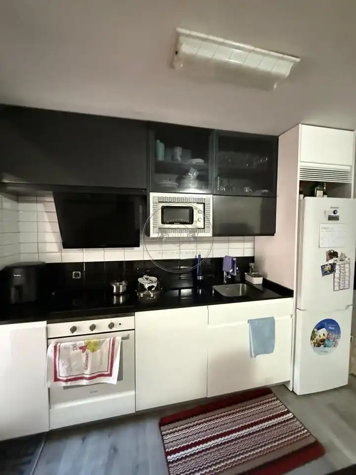 Cocina de Planta baja en venta en Madrid con Terraza