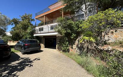 Vista exterior de Casa o xalet en venda en Argentona amb Piscina