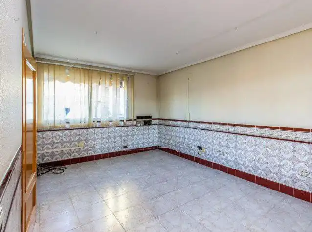 Local en venta en Fuensalida