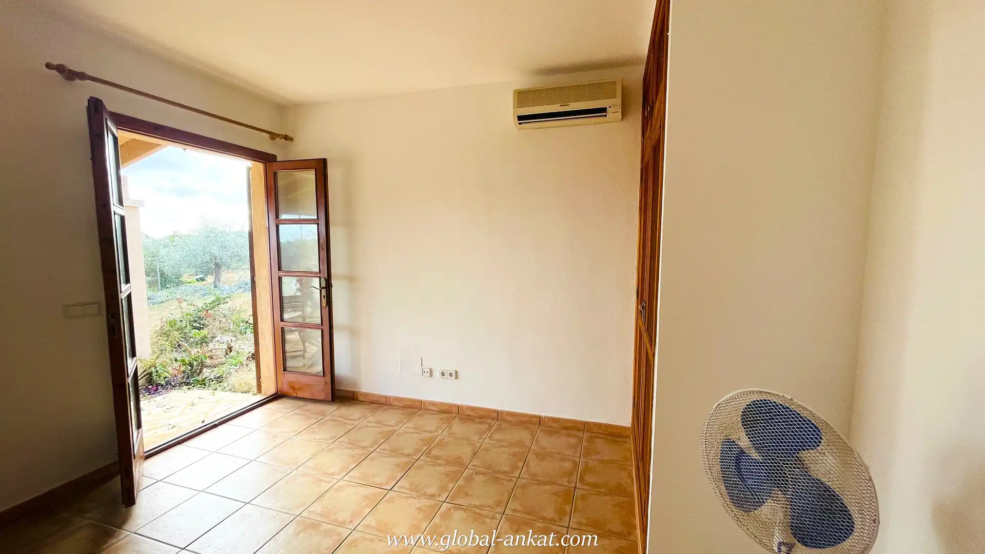 Casa rustica con terrazza in affitto a Portocolom, imagen 46