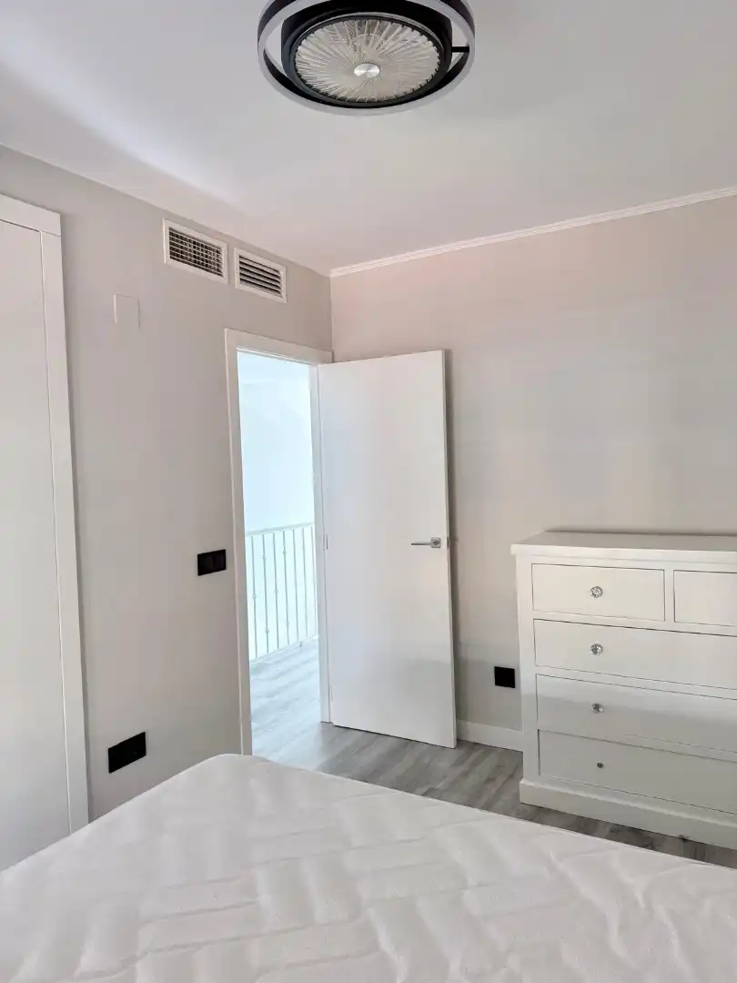 Casa bifamiliare con terrazza in vendita a Carrer Corts Valencianes, imagen 16
