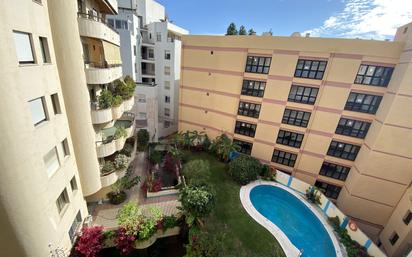 Swimming pool of Apartment for sale in Marbella  with Terrace and Community pool