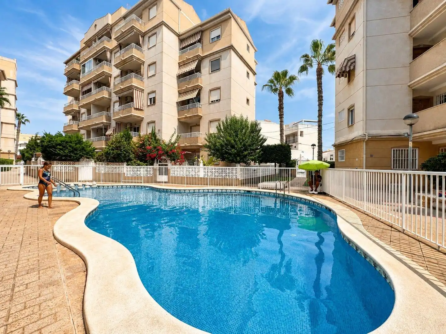 Baixos amb piscina en venda a Calle MANUEL GALIAN (MANOLIN), imagen 3
