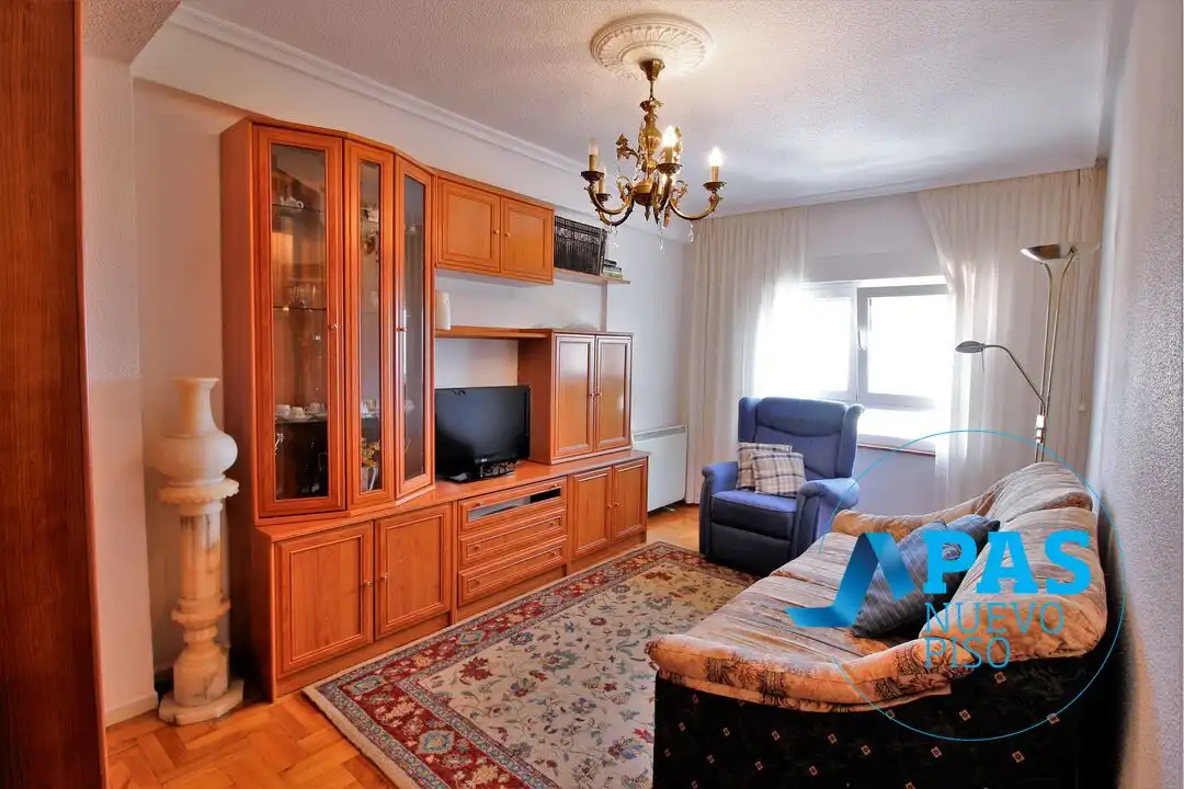Sala de estar de Piso en venta en Santander con Calefacción