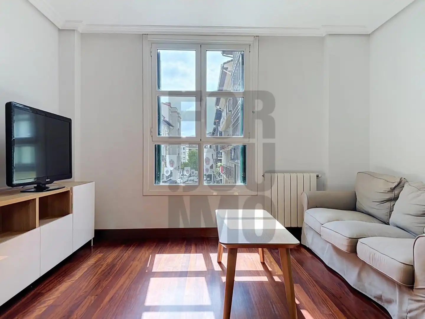 Sala de estar de Piso en venta en Irun  con Calefacción, Trastero y Balcón