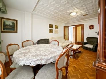 Piso con ascensor en venta en Sur