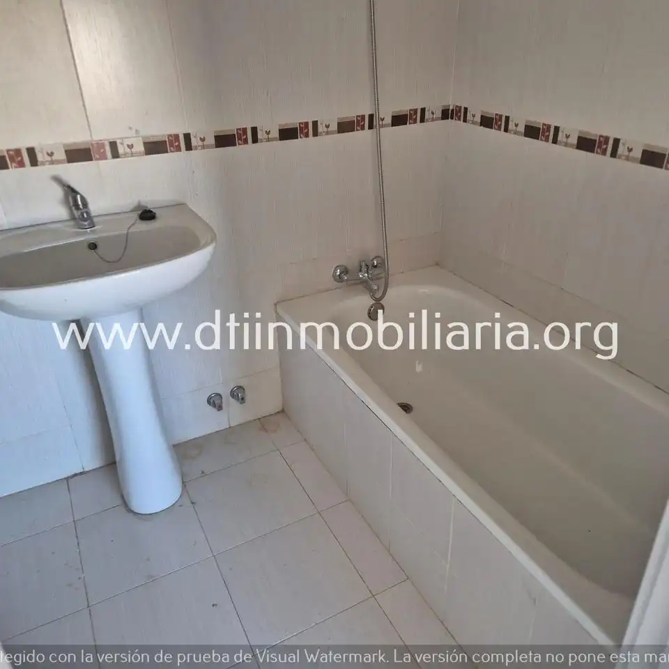 Bany de Casa o xalet en venda en La Palma del Condado