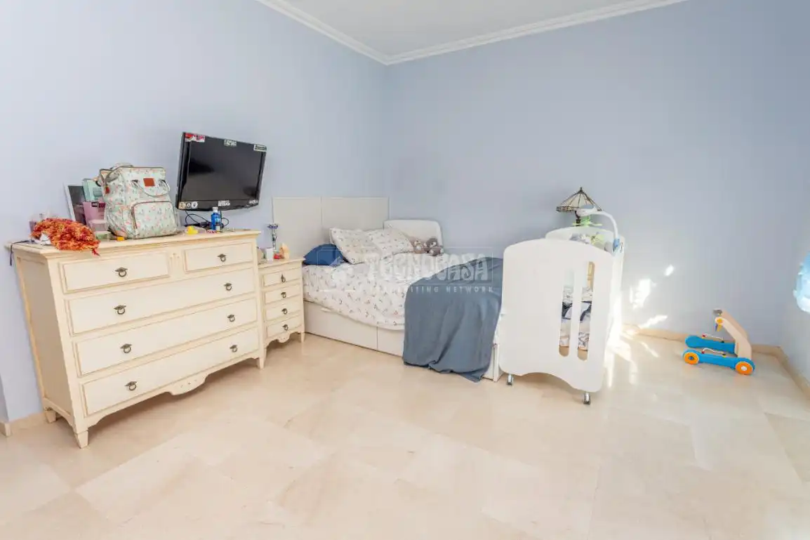 Bedroom of Houses for sale in Algeciras  with Air Conditioner and Swimming Pool