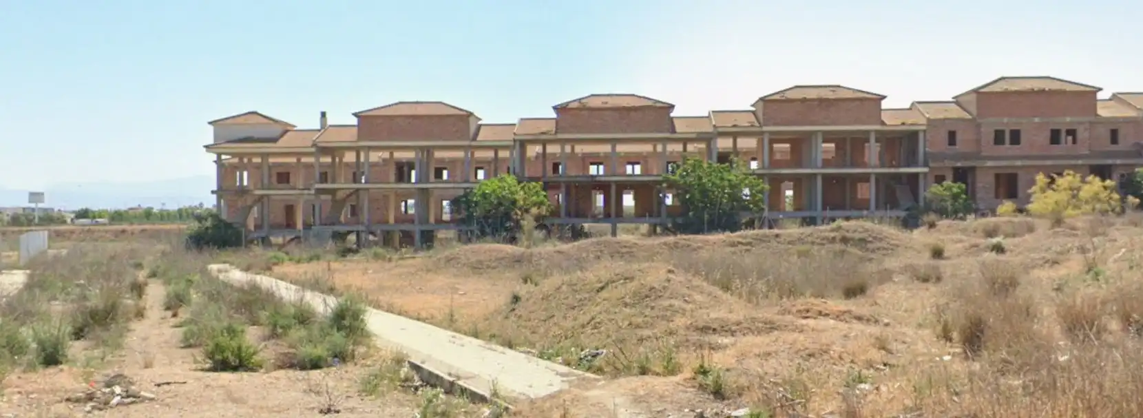 Vista exterior de Edifici en venda en Láchar